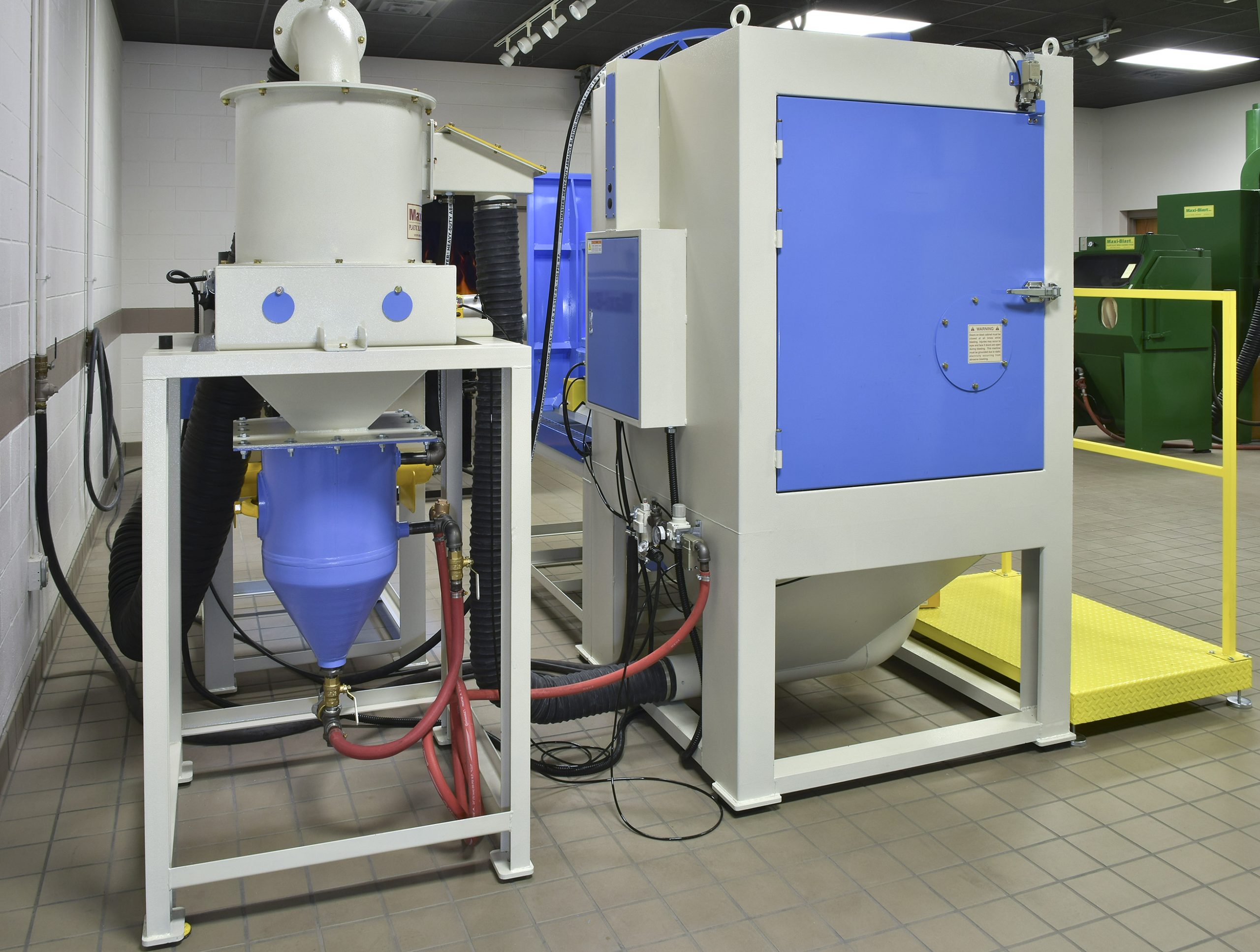 Pressure Blast Mold Cleaning Systems – Maxi-Blast